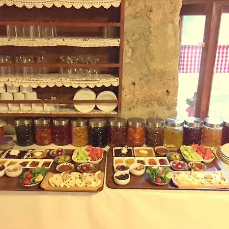 Imerek Stone House בית הארחה