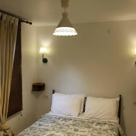 Imerek Stone House Pensión Alaçatı