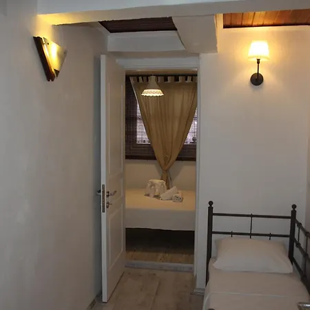 Imerek Stone House 알라카티