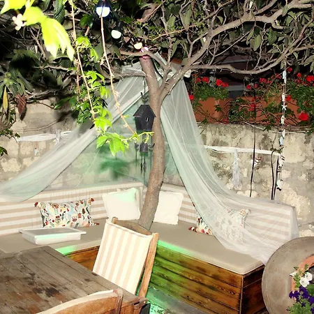 Imerek Stone House Guest house 2*
