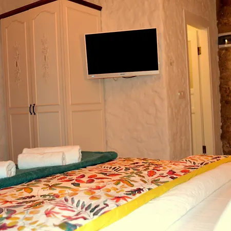 Imerek Stone House 알라카티